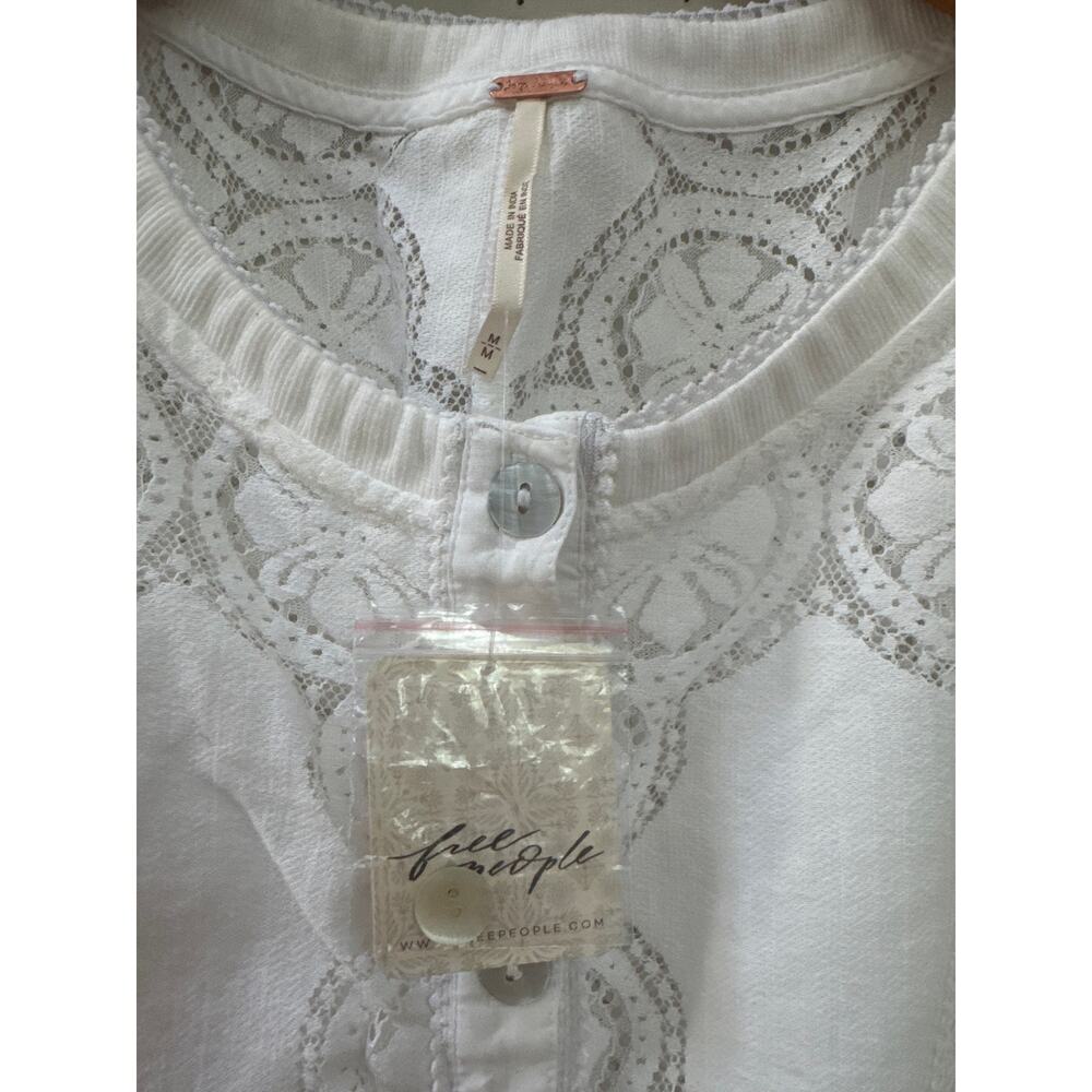 Free People Jae Knit Sleeveless Top Cutwork Lace Button Up Boho Cottagecore Med - Picture 2 of 5
